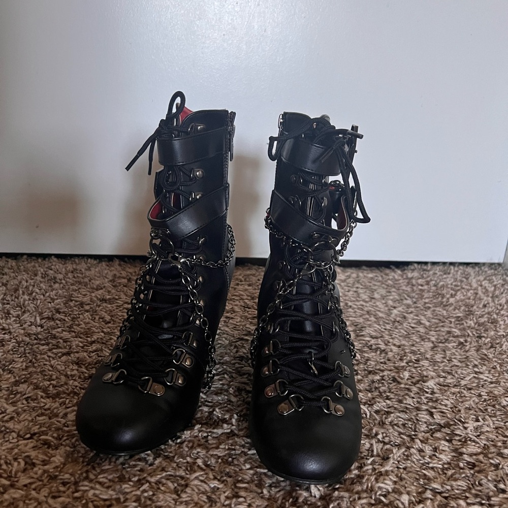 Demonia | Vivika-128 Ankle Boot Black